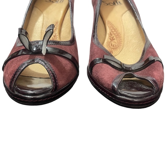 Sofft 8 1/2 Wine Burgundy 3" heel Suede Leather Upper and Sock‎ Peep Toe Shoe - Picture 3 of 9